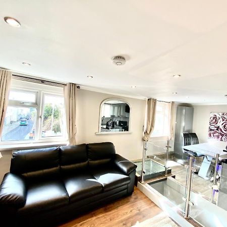 Modern Stylish Apartment At Brighton Station Bagian luar foto