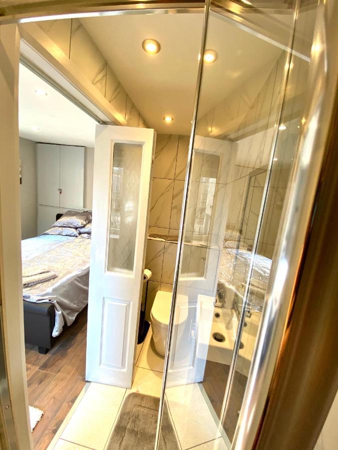 Modern Stylish Apartment At Brighton Station Bagian luar foto